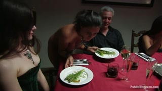 Porno fetiche com a garota sendo humilhada sem vergonha. | Putaria ...